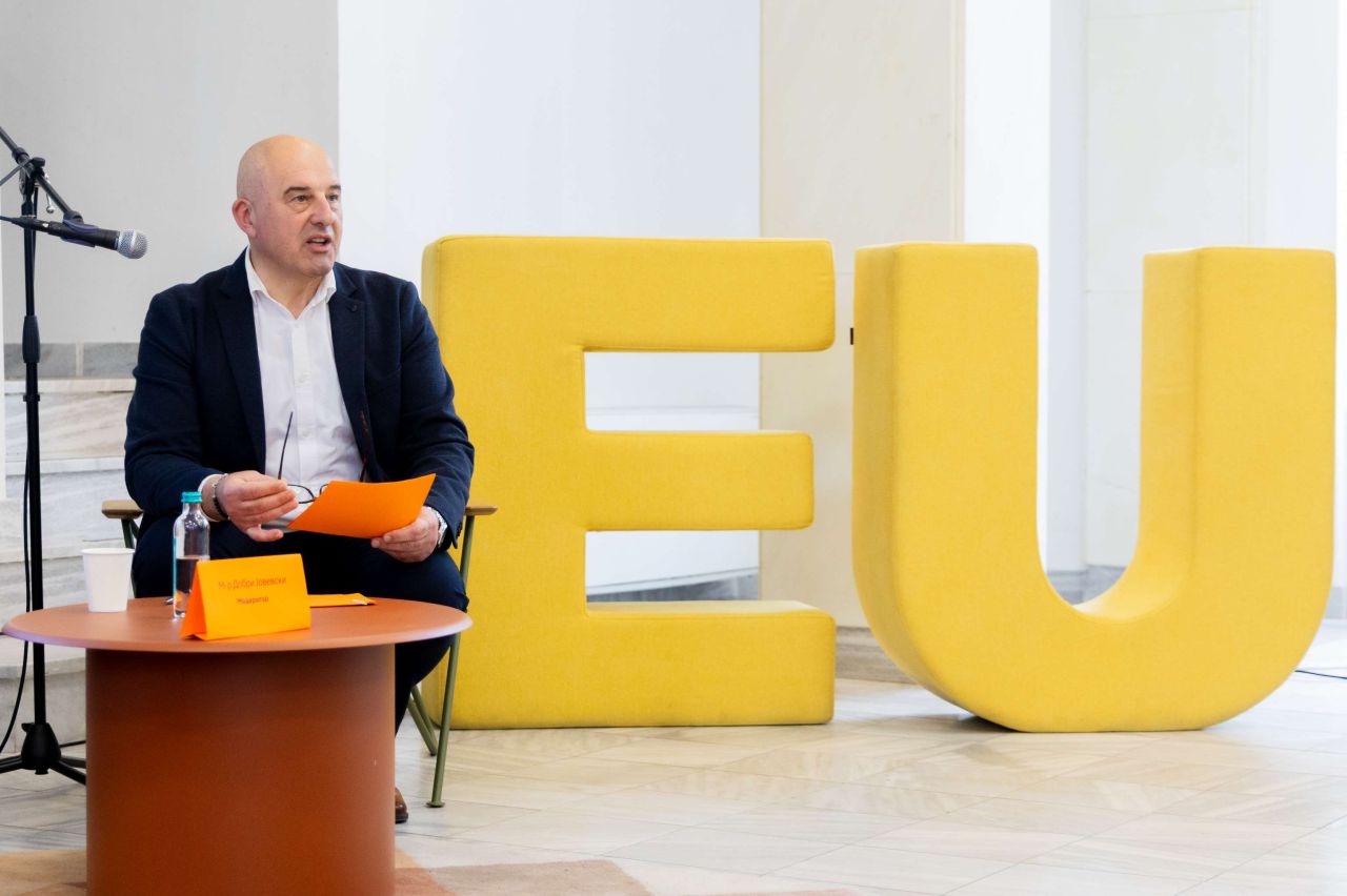 Artificial Intelligence and the Future of Education in North Macedonia